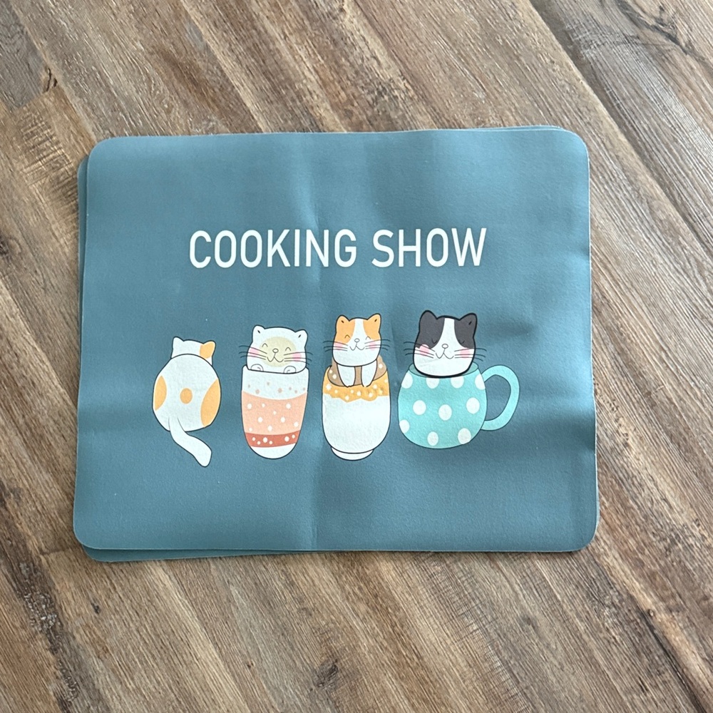 Cute Cat Cooking Show Mouse Pad